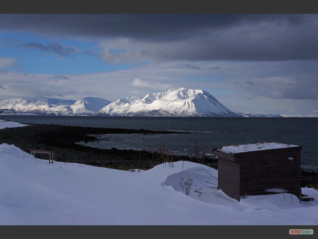 Der erste Eindruck (Ausblick von unserer Lodge) auf den Ullstinden.