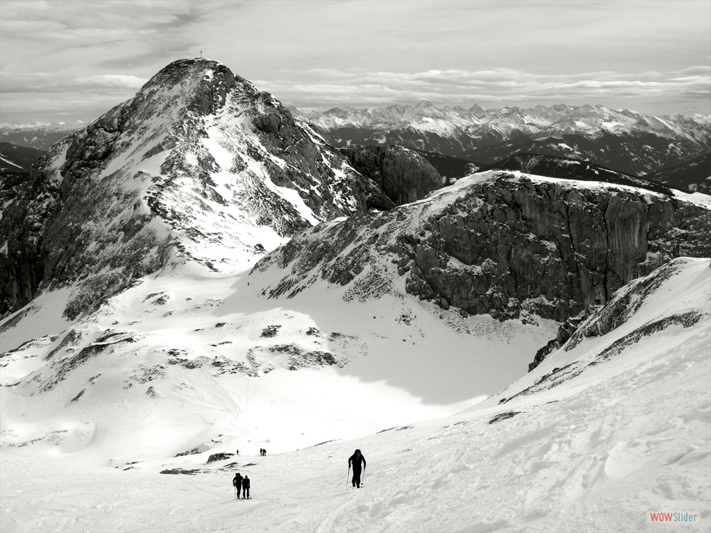 Aufstieg zum Eiskogel, im Hintergrund der Tauernkogel und -Scharte (Feb. 2010)