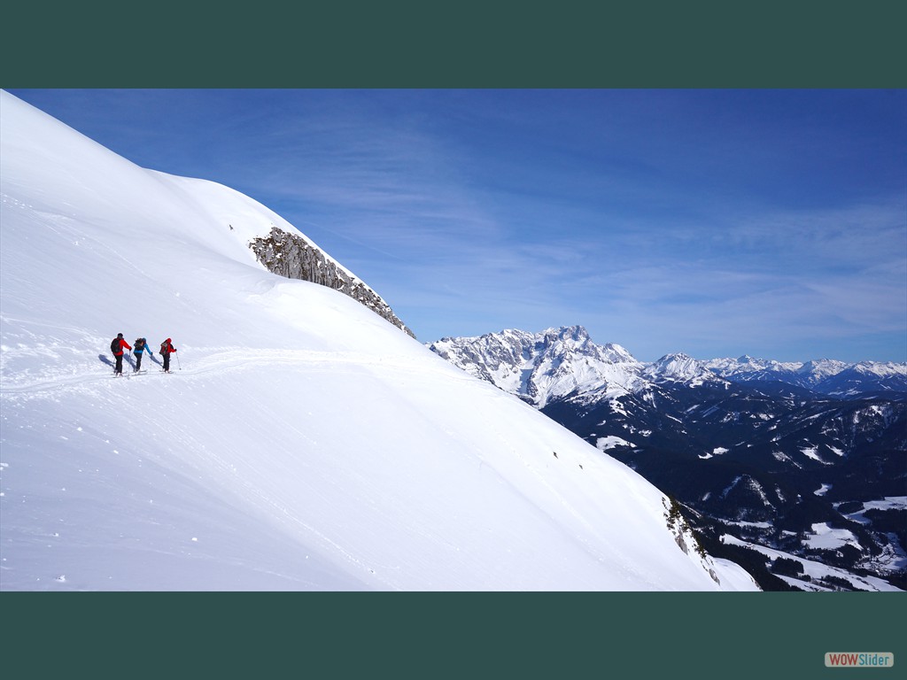 Traversierung (im Hintergrund der sdwestliche Teil des Gosaukamm.